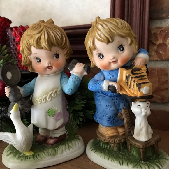 Rare Vintage 1970’s Porcelain Collector Set - Picture 6 of 9